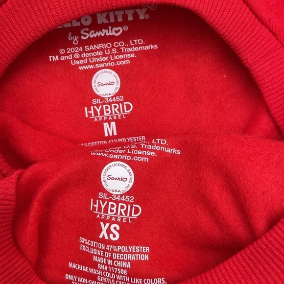 Hello Kitty Red Graphic Christmas Merry & Bright Tree Sweatshirt Crewneck - Picture 14 of 17